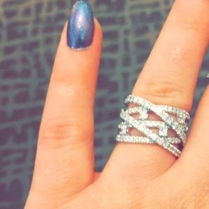 14karat White Gold fashion ring. 1 carat tdw